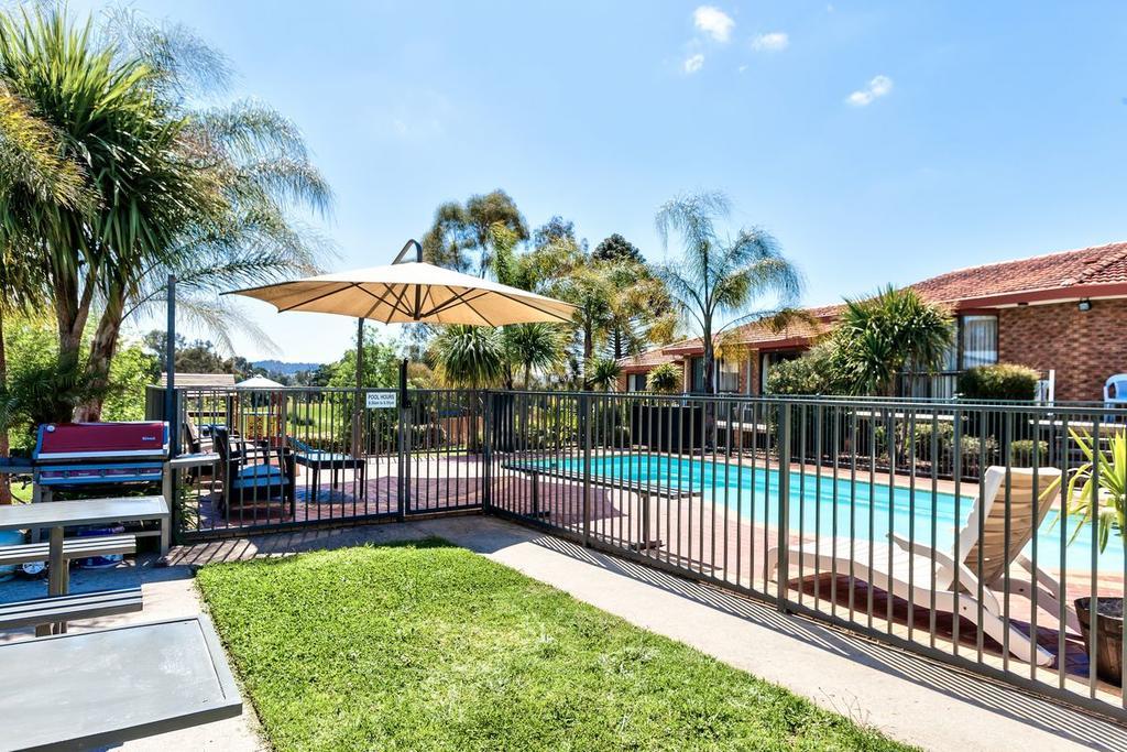 Hume Country Motor Inn Albury Extérieur photo
