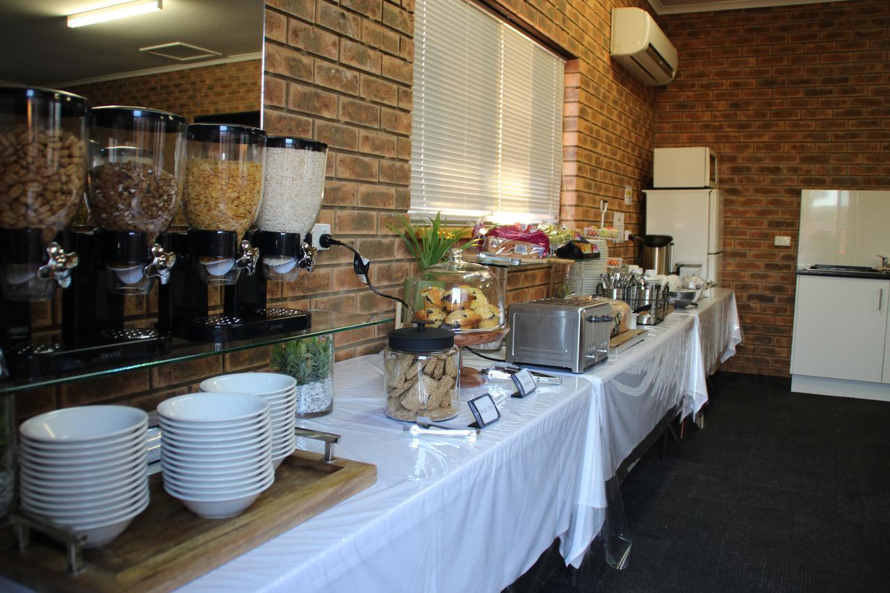 Hume Country Motor Inn Albury Extérieur photo