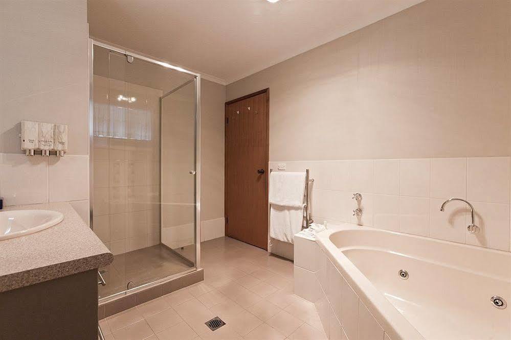 Hume Country Motor Inn Albury Extérieur photo