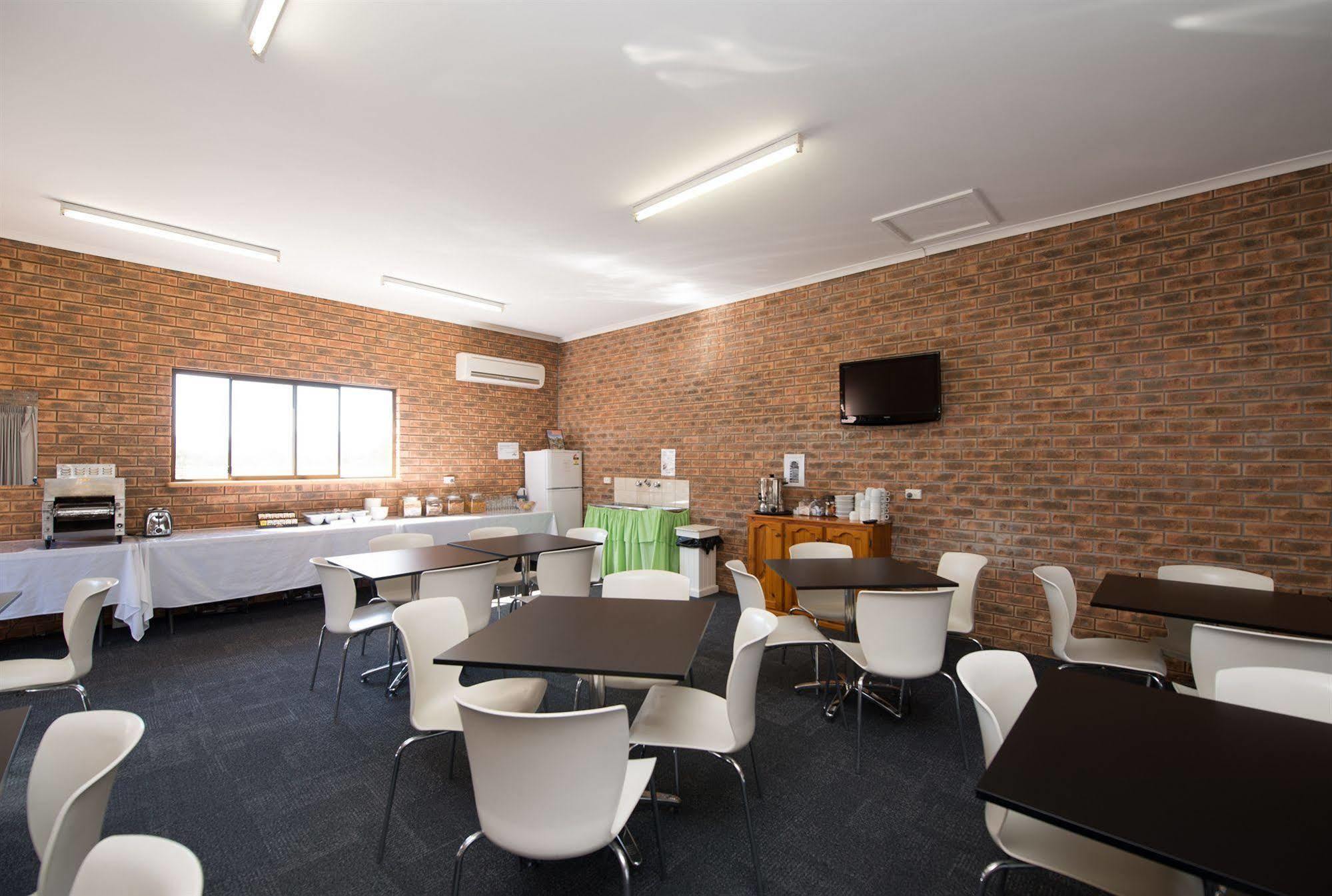 Hume Country Motor Inn Albury Extérieur photo